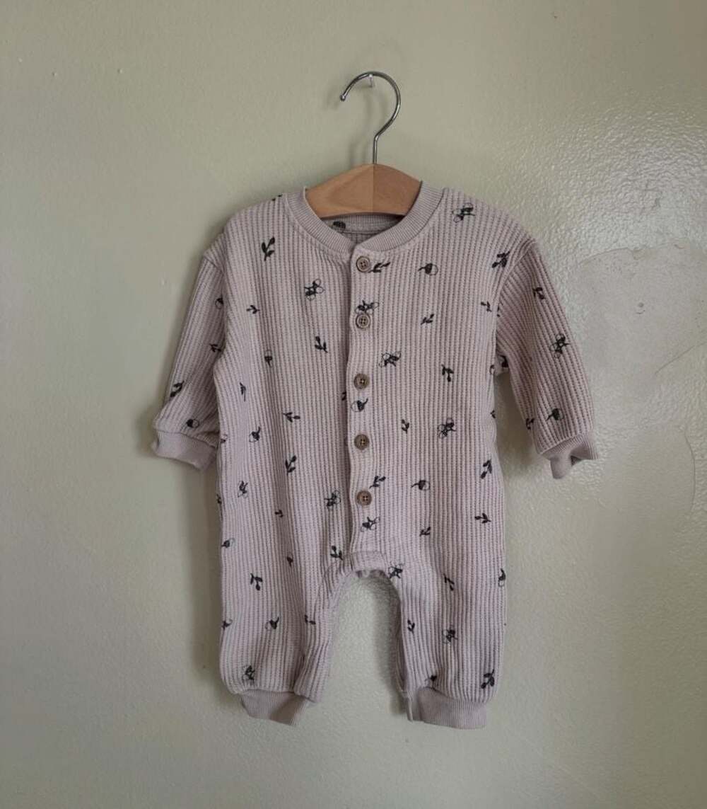 Greyson Mini Floral Waffle Knit Long Sleeve Romper Size 6-9M